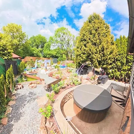 Secret Garden Retreat - Pool&hot Tub