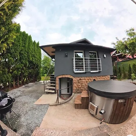 Ferienhaus Secret Garden Retreat - Pool & Hot Tub *